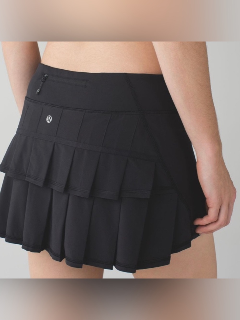 Lululemon Size 8 Black Pacesetter Skirt